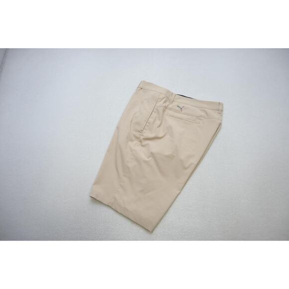 Puma Golf Shorts DryCell Performance Beige Stretch Athletic 11" INS Mens Sz 40 - Picture 1 of 7